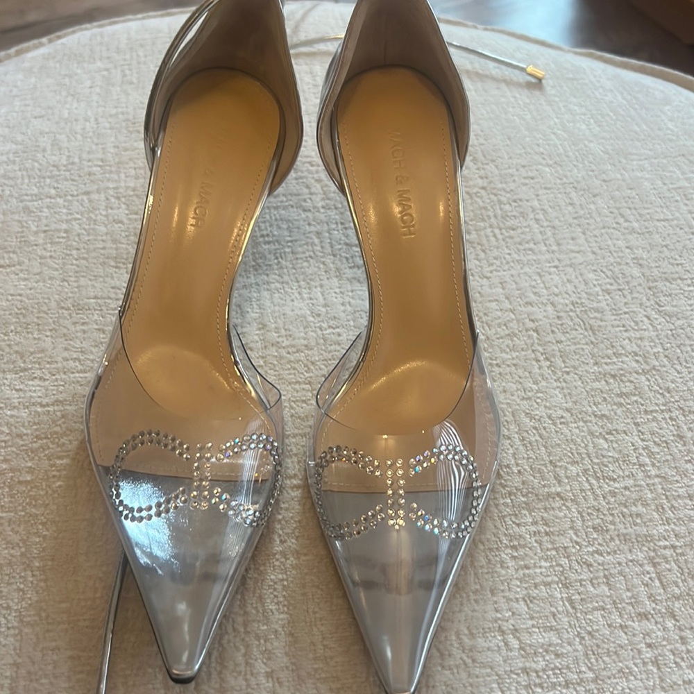 Mach and Mach clear bow heels 39.5
